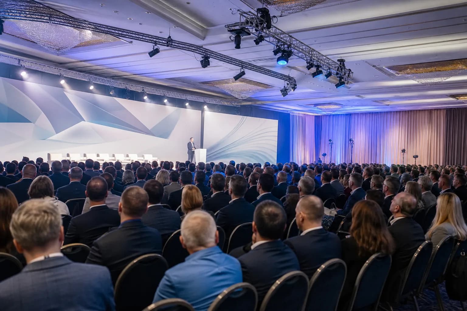 Conference hall during a business conference — LEGIX event organization